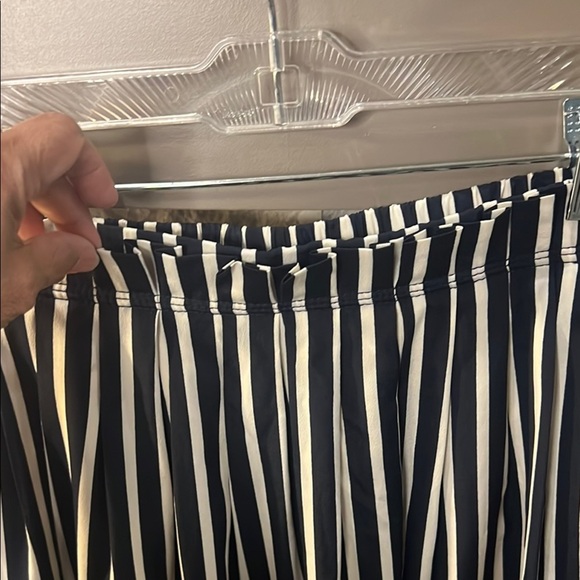 J. Crew Navy and white Pleated - Picture 3 of 10